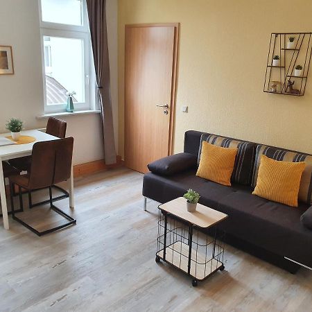 Apartments Und Bistro Zum Glasmacher Gehlberg Extérieur photo