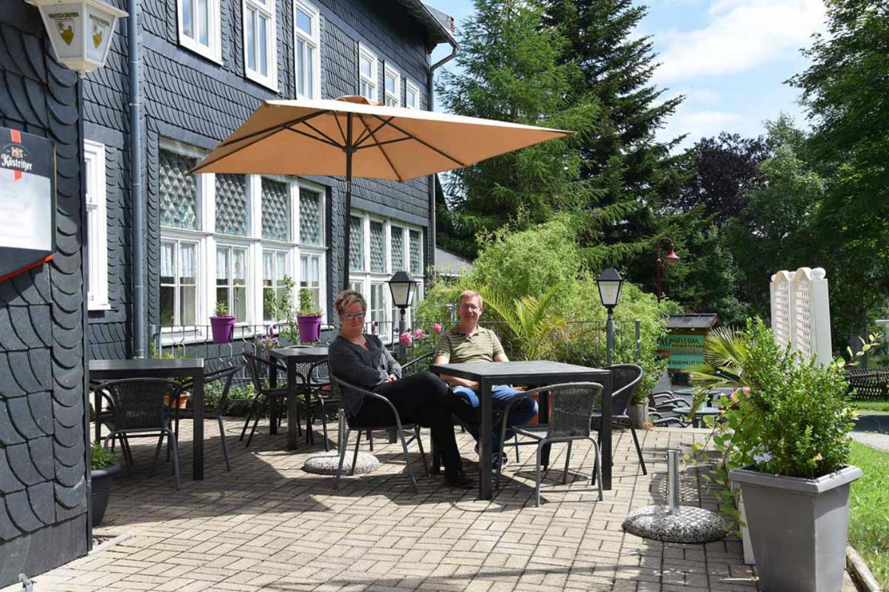 Apartments Und Bistro Zum Glasmacher Gehlberg Extérieur photo